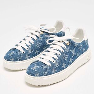 Louis Vuitton Blue Monogram
Denim Time Out Sneakers
